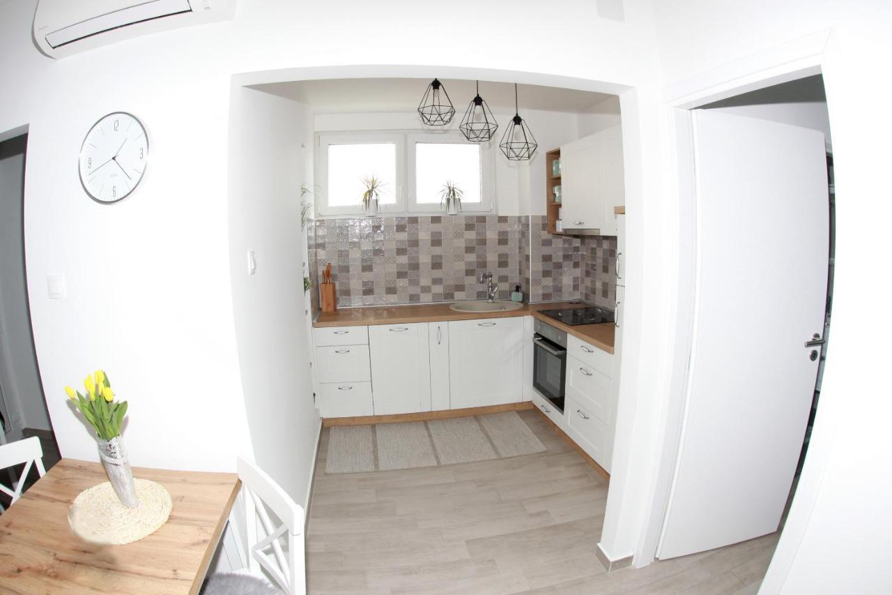 Apartman Lucija Karlovac Eksteriør billede
