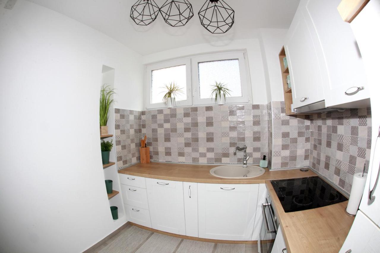 Apartman Lucija Karlovac Eksteriør billede