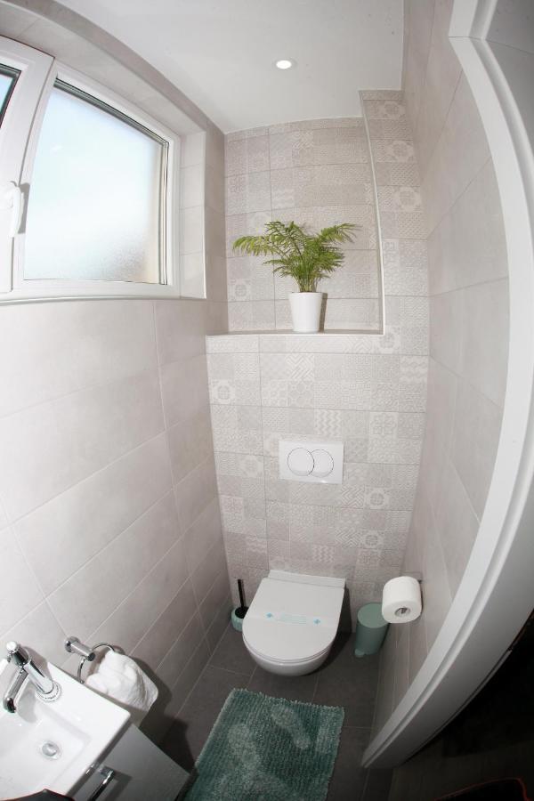 Apartman Lucija Karlovac Eksteriør billede