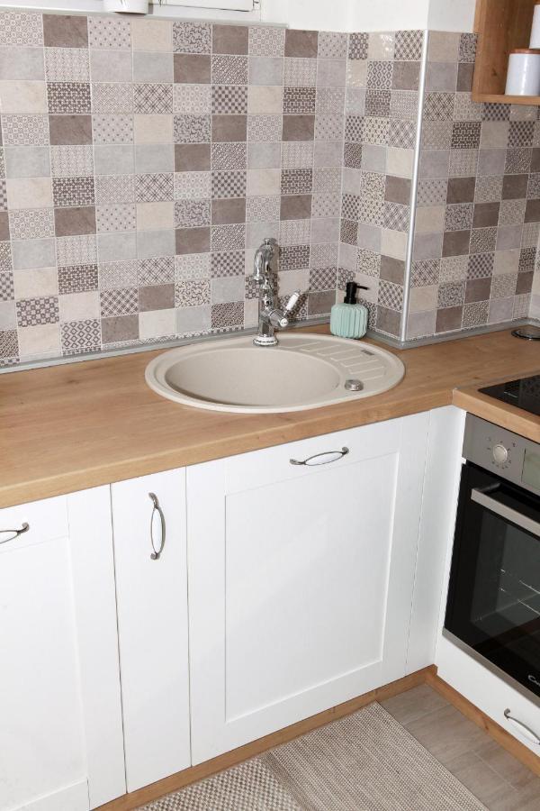 Apartman Lucija Karlovac Eksteriør billede
